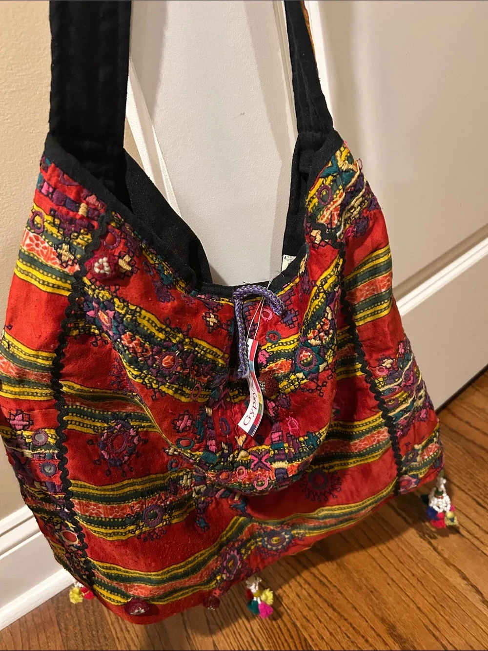 Gypsy 05 Multicolor Embroidered Shoulder Bag